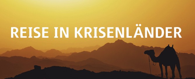 Kamelsilhouette am Sonnenuntergang "Reise in Krisenländer"